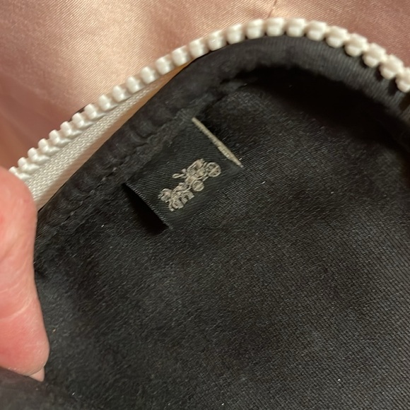 Coach side 👜 - Picture 8 of 9